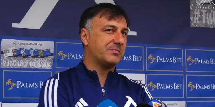 Христо Арангелов е сериозно разглеждан от Левски София за заместник на Хулио Веласкес, обсъжданията продължават