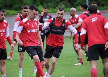 ВРЕМЕ Е ЗА ОБЕДИНЕНИЕ НА ДВЕТЕ  ЦСКА.ОБЕДИНЕНИЕТО ПРАВИ СИЛАТА.