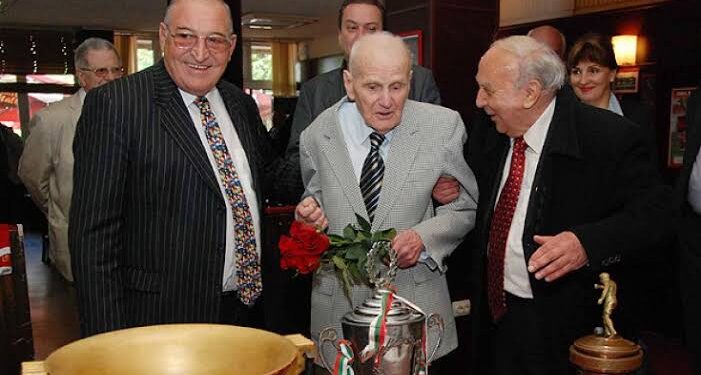 Сбогом на Легендата: Ботев и българският футбол тъгуват за иконичния играч и треньор Стефан Божков