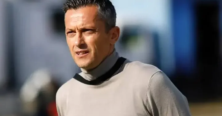 Христо Янев ще подаде оставка като треньор на ЦСКА София само дни след назначението си по взаимно съгласие