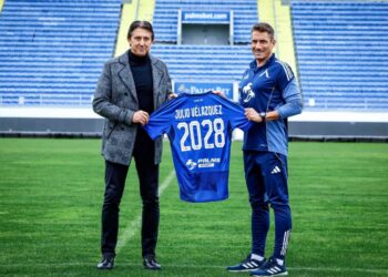 ‎✍️ Днес ПФК „Левски“ и старши треньорът на представителния отбор Хулио Веласкес подписаха удължаване на договора си до лятото на 2028 г.