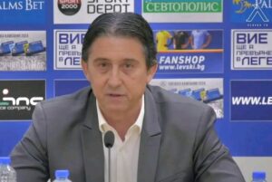 „ШОК ОТ ГЕРЕНА: Емблематична легенда на Левски влиза в Борда – феновете не могат да повярват!