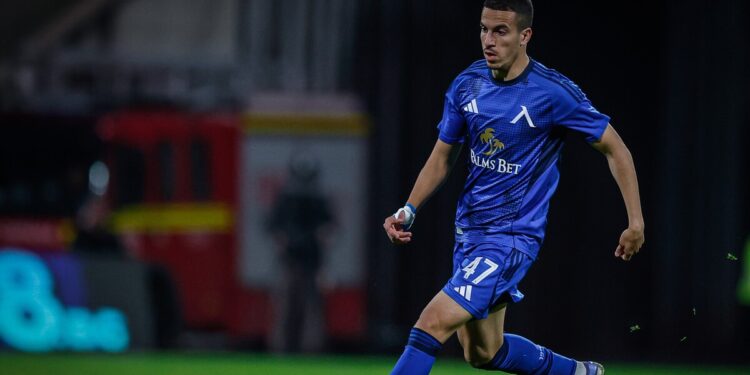 Разкрито: Влиянието на Фоден зад изненадващата фланелка на Бурас с номер 47 в Левски