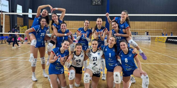 Дамите на Левски превърнаха мача с ЦПВК с 3:1 в тежка битка