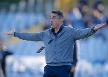 Треньорът на „Левски“ Хулио Веласкес остана много доволен от начина, по който играчите му са се нагодили към условията на терена в Кърджали.