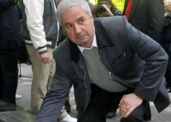 СПЕШНО: Легендите Димитър Якимов, Димитър Пенев, Димитър Бербатов и Димитър Евтимов подариха нов отборен автобус на ЦСКА София в чест на своя имен ден