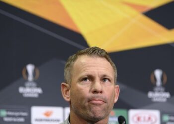 СПЕШНА НОВИНА: за съжаление старши треньорът на ЦСКА София е ПОД ОБСТРЕЛ 🔥 След….прочетете още