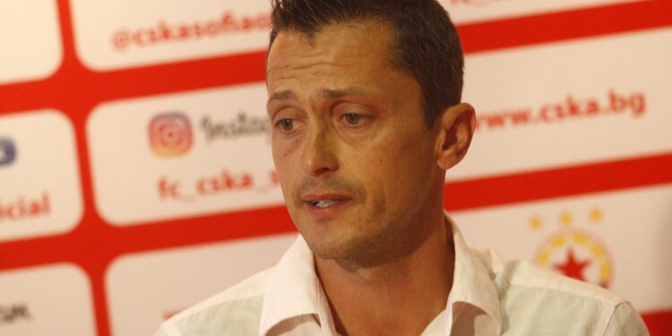 ОФИЦИАЛНА НОВИНА: Старши треньорът на ЦСКА (София) Христо Янев обяви напускането си…