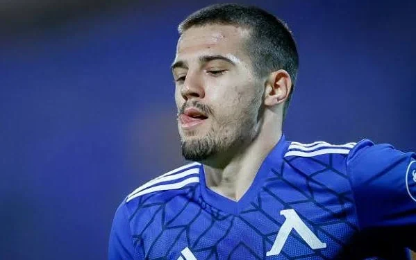 ОФИЦИАЛНА СЪРЦЕПЪЛНИТЕЛНА новина: Нападателят на Левски София Марин Петков може да пропусне днешния мач срещу ЦСКА София поради…