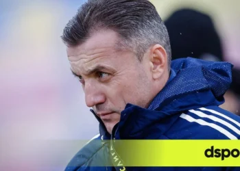 ШОК, РАЗДЪРЖАВАЩ В ЛЕВСКИ! “Треньорът и още петима от клуба САНКЦИОНИРАНИ – скандалът разтърси България!”