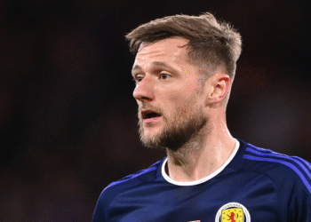 Много трагична новина за колапса на топ звездата на ЦСКА (София). Причините за колапса му все още не са известни…