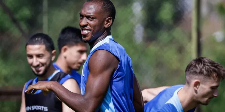 Защитникът на Левски ще се подложи на нови тестове