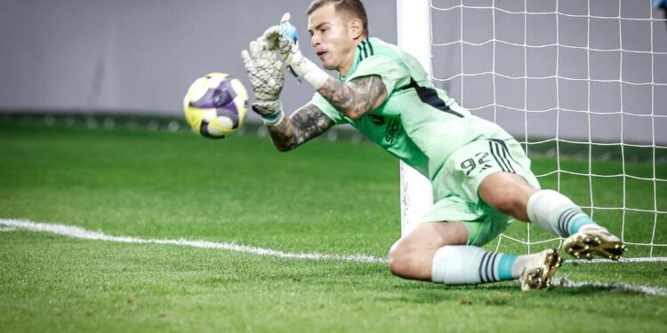 ❄️ 10 дни до Коледа: Скритите кадри на сезона излизат наяве – а Светльо Вуцов е живото определение за ДУЗПА 😎