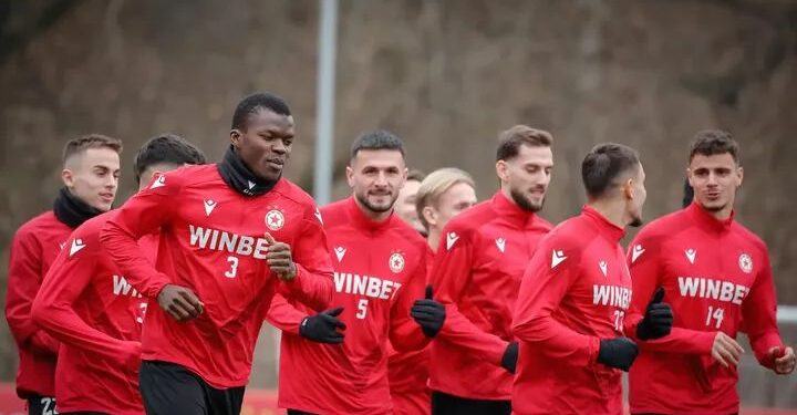 ЦСКА постигна устна договорка с централен защитник от Португалия . “Армейците” не си поплюват още през декември – и този трансфер се очаква съвсем скоро