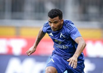 Бразилските гиганти следят защитника на Левски