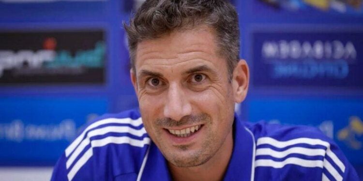 🧠⚽ Веласкес се отваря: Ключовите места и моменти, които са оформили футболната му философия