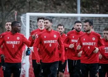 Стойне Манолов изненада: 🔴⚪„ЦСКА има шанс само за челната четворка….