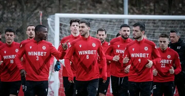 Стойне Манолов изненада: 🔴⚪„ЦСКА има шанс само за челната четворка….