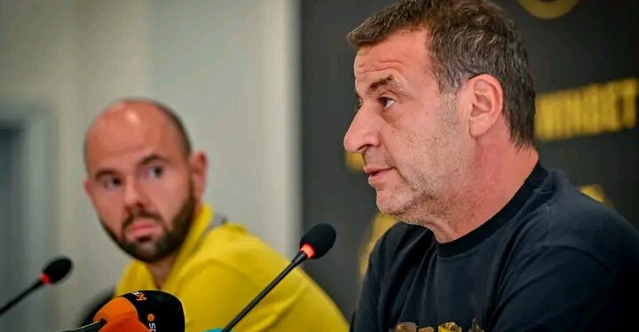 🟡🖤 Филипов: Има по-сериозни оферти от тези на Левски – коментира шефът на Ботев Пл. ситуацията около Армстронг…