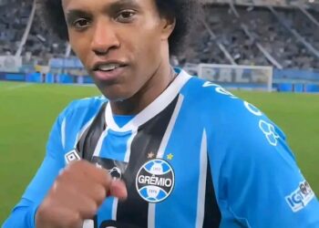 Александър Митрович ще се присъедини към Левски София от Саудитска Арабия през януари, след като стана свободен агент. Левски го подписва със свободен трансфер за следващите 3 години.