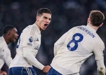 ТРАНСФЕРЕН ШОК В ЛЕВСКИ! ИЗПЪЛНИТЕЛНИЯТ ДИРЕКТОР НА ЛЕВСКИ ШОКИРА БЪЛГАРИЯ — ТАЙНО ПОДПИСА ТРИМА ХАЛФОВЕ НА БОТЕВ ПЛОВДИВ КАТО МАСОВА ЗАМЕНА!