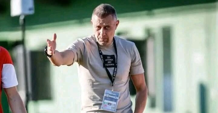 Манчев: ЦСКА прави правилни стъпки, за да догони Лудогорец! Левски също може да се възползва от преднината си #cska #цска #futbol #футбол Повече информация👇