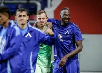 След 2 оферти от Ал Ахли: Сангаре остава в Левски, малиецът е потвърдил за желанието си в личен разговор със Сираков