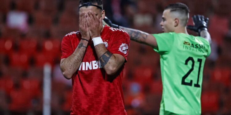 Бивш играч на ЦСКА стана антигерой за ЧФР Клуж срещу Лугано