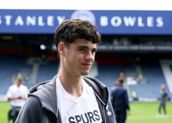 Левски София предстои да обяви ново попълнение с британски произход, играч от Чемпиъншип