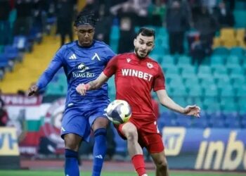 Шокиращо: Вижте баланса между „сините“ и „червените“ и головата разлика в последните 35 шампионатни дербита