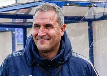 От днес Димитър Димитров – Героят официално е старши треньор на “Ботев”. Назначението му беше обявено преди месец, но по лични причини той е…виж още