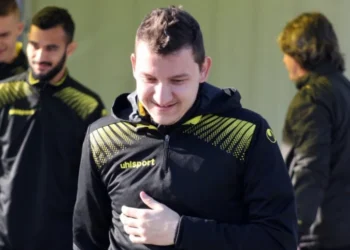 Сензацията се пече: Тодор Неделев пред колоритен трансфер