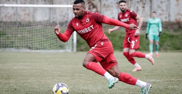 🚨Шокиращо: Пастор се завръща на футболния терен след като е получил условна присъда….