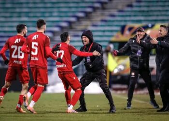 ЦСКА обяви “Васил Левски” за свой първи избор за европейските турнири. Ако продължат в европейските турнири, ЦСКА ще се премести на “Армията”. При такъв сценарий емоциите по трибуните ще бъдат гарантирани Подробности 👇👇