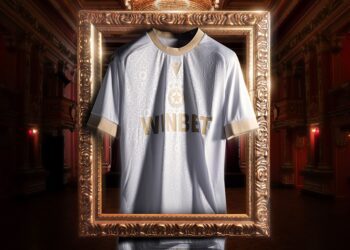 Макрон представя лимитираната серия фланелка на ЦСКА София