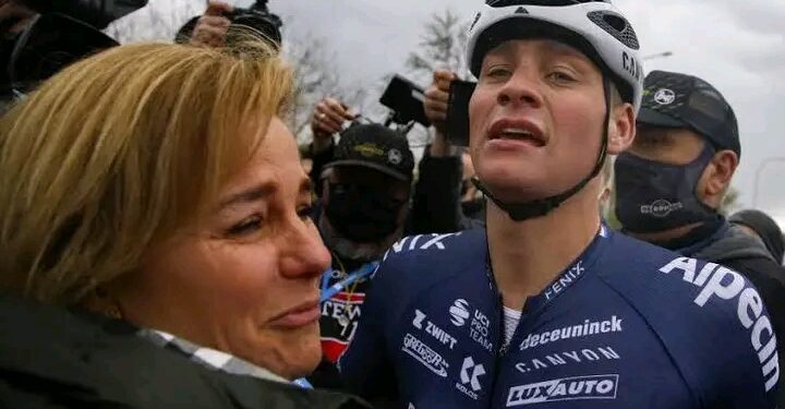 Een Krachtig Moment — Mathieu van der Poel Eert Ouders met een Diep Ontroerende Boodschap die Wereldwijd Weerklank Vindt