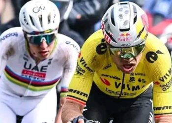 Ploegbaas van UAE verrast met opmerkelijke woorden over Van Aert