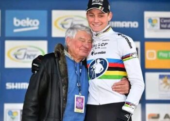 Fans zijn verrast nadat de ouders van Mathieu van der Poel openhartig spreken over zijn bescheiden afkomst.