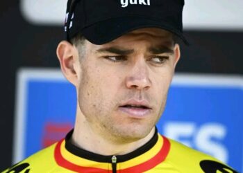 Onthuld: Van Der Poel spreekt onmiddellijk na de finish schokkende woorden uit tegen Wout Van Aert.