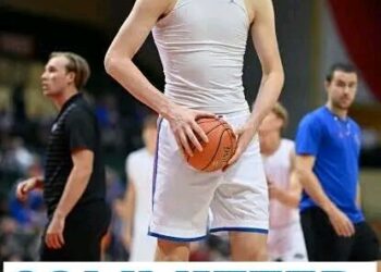 WELCOME TO UNC Basketball: Nation’s No. 1 Player 7-Foot-9 Tall Shocks College Basketball World as He Flips Commitment to North Carolina Tar Heels Over Power Houses Like Duke, NC State and Alabama….