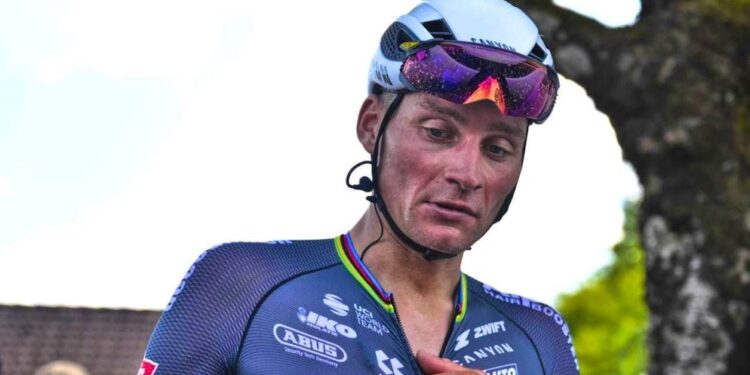 Spoed: Mathieu van der Poel is in kritieke toestand naar het ziekenhuis gebracht.