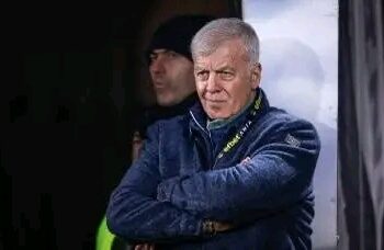 🔵⚪😱КРАЙ! ПРОПАДНА ЛИ СЕ ИЗМАМАТА С РАЗГРАД? 🚨 Светът на българския футбол е в ШОК! 😱 Всички си мислеха, че титлата е сигурна, но случилото се след последния съдийски сигнал на “Хювефарма Арена” променя всичко! 🔎 Какво видяха камерите, което остана скрито за зрителите? 📊 Защо суперкомпютърът внезапно промени процентите за Левски? ⚠️ Има ли конспирация за сваляне на “сините” от върха в последната секунда? Феновете са бесни, а Хулио Веласкес проговори за първи път от кошмара! “Това не е краят, това е само началото на…” 🗣️💥 👇 ВИЖТЕ ИСТИНСКАТА ПРИЧИНА ЗА ЗАГУБАТА И КАКЪВ Е НОВИЯТ ШАНС ЗА ТИТЛАТА ТУК:👇👇👇👇