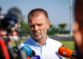 Ледовете между ЦСКА и Стойчо Младенов се топят