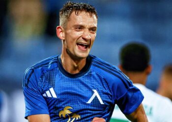 След новите попълнения „Левски“ продължава кампанията си по подновяване на договори, а следващият играч, който удължава споразумението си, е Гашпер Трдин. #levski #football #levski1914