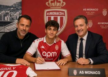 « Le sang légendaire de Monaco fait son retour alors que le fils de Ludovic Giuly signe son premier…⤵️⤵️