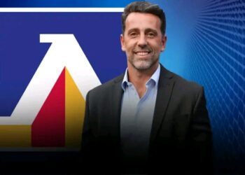 Бомба на „Герена“! Бивш шеф на Арсенал поема Левски?! 🔵  Атанас Бостанджиев кани легендарния Еду Гаспар! Мрежата прегря: “Истински кошмар поредният скъп чужденец, който идва да лапа пари и да съсипе клуба!”  Гениален ход или пълна катастрофа?  👇👇👇👇
