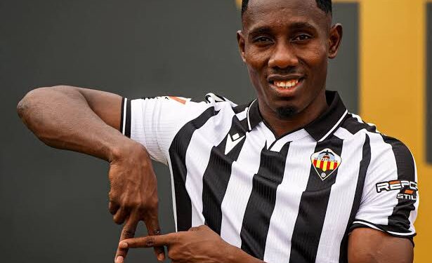 Ousmane Camara a rompu le silence après que de riches Américains ont proposé 1,8 million d’euros pour son transfert depuis Angers SCO 👇