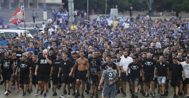 🚨🔵 СОФИЯ Е СИНЯ! ЛУДОСТ ПРЕДИ АЕК! 🔥 Хиляди привърженици на Левски София превзеха улиците на столицата и превърнаха шествието преди сблъсъка с АЕК в НЕЗАБРАВИМО ФУТБОЛНО ШОУ! 💙🔥 Песни, факли, знамена и море от „синьо“ — атмосферата вече е наелектризирана! 🏟️ Ще успеят ли „сините“ да пренесат тази енергия и на терена? 👀 НАЙ-ИНТЕРЕСНОТО ТЕПЪРВА ПРЕДСТОИ! Подробностите и снимките – в коментарите! 👇 #Левски #СамоЛевски