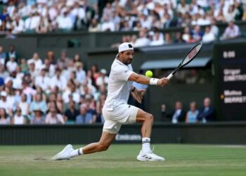 🔥🎾 ГРИГОР ДИМИТРОВ НАПРАВИ НЕВЕРОЯТНОТО! 🇧🇬  Българинът имаше мача в ръцете си, но позволи на Матео Беретини да се върне от нищото и да изравни до 2:2 сета! 😱 Димитров сякаш сам съживи „мъртвеца“ и си направи живота изключително труден.  Но в петия сет показа КЛАСА И ХАРАКТЕР – 6:3 и място в следващия кръг след над 3 часа и 30 минути битка! 🔥  Как оцеля Григор в този трилър? Кой ще е следващото му препятствие? 👀  👉 Всички подробности – линкът в коментарите!  #ГригорДимитров #България