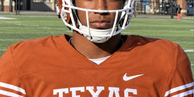 4-Star WR Donovan Murph, Cousin of Alshon Jeffery, deCommits from the Gamecocks to join Texas Longhorns ……